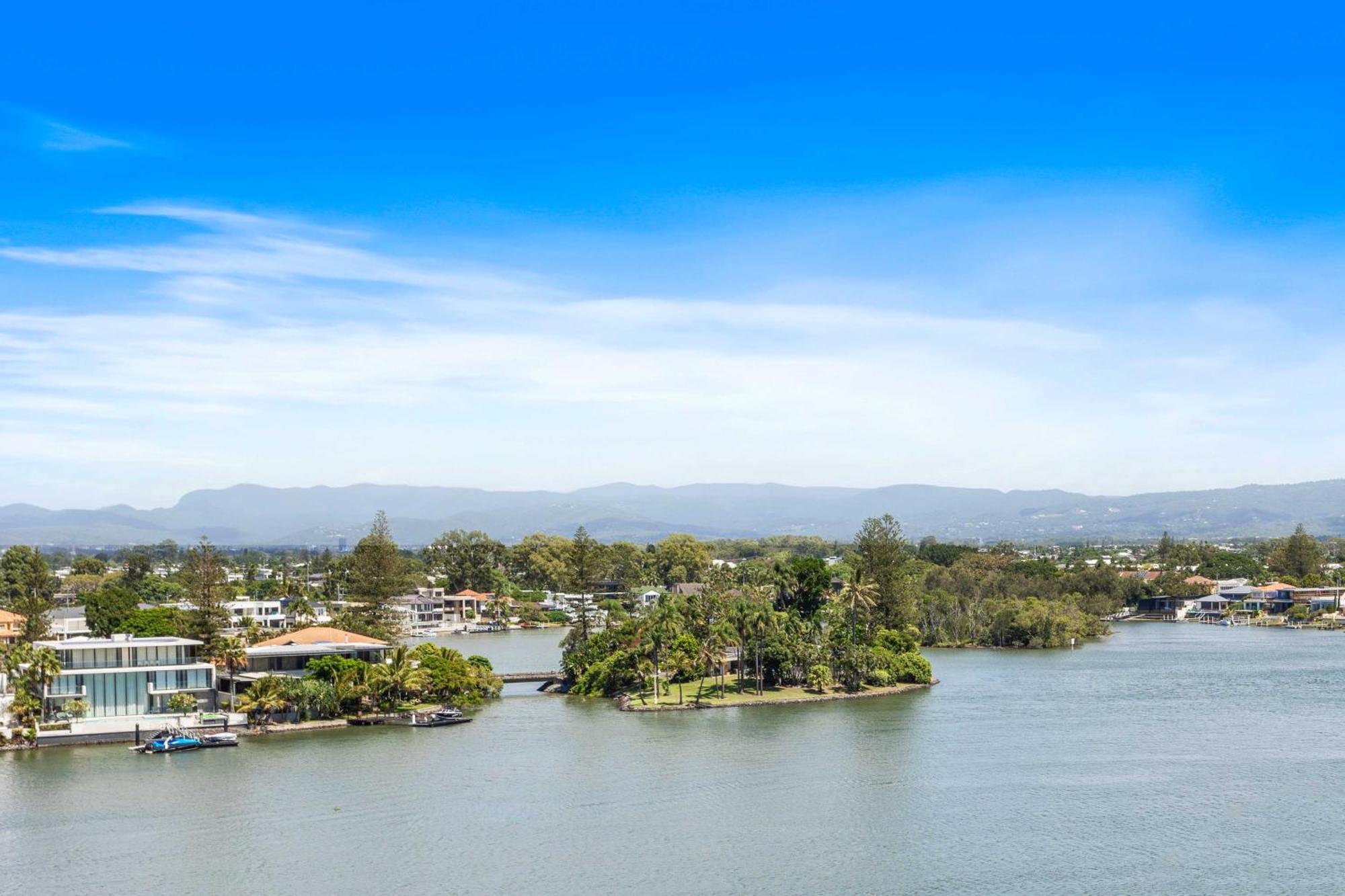 Peninsular Gold Coast Aparthotel Ngoại thất bức ảnh