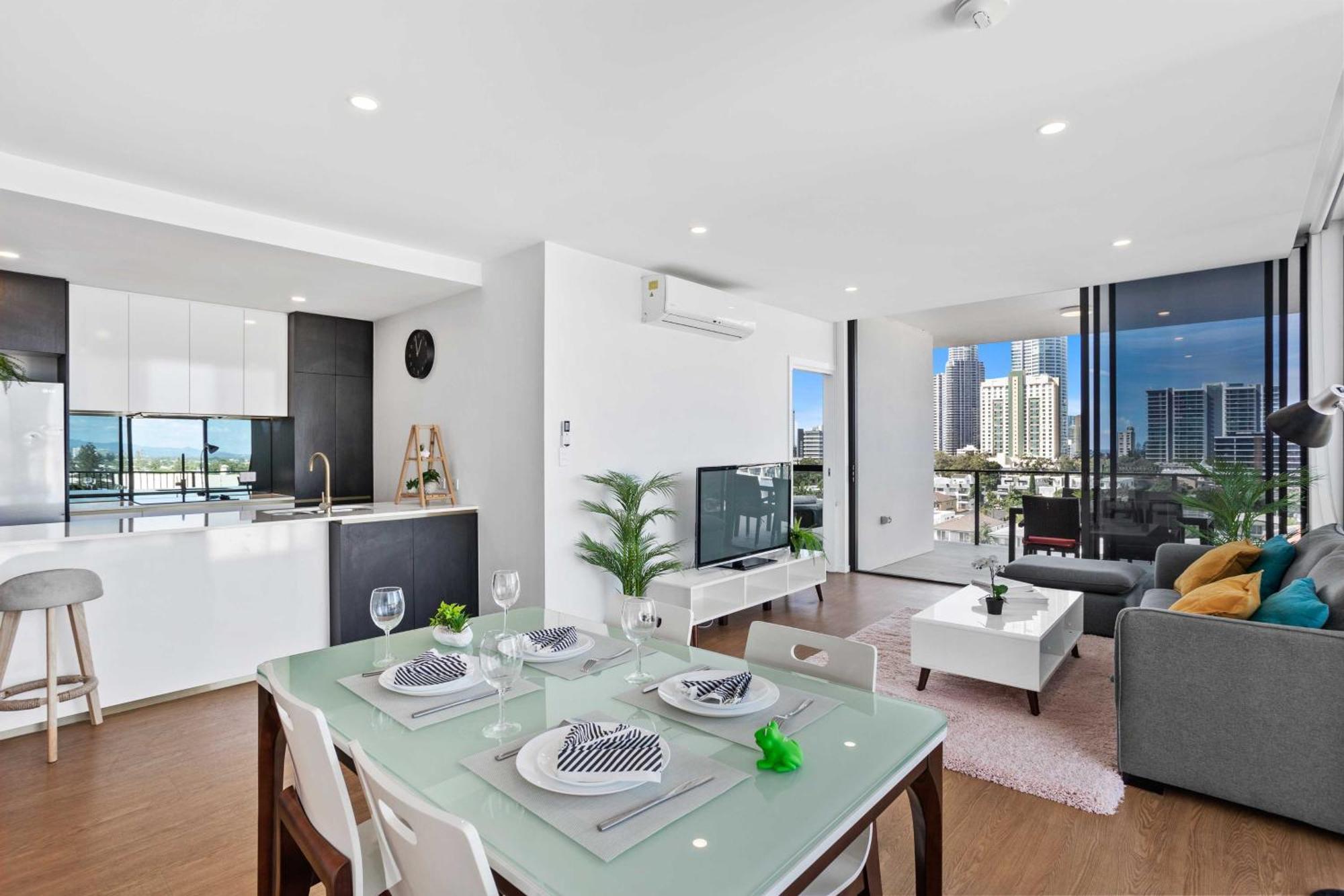 Peninsular Gold Coast Aparthotel Phòng bức ảnh